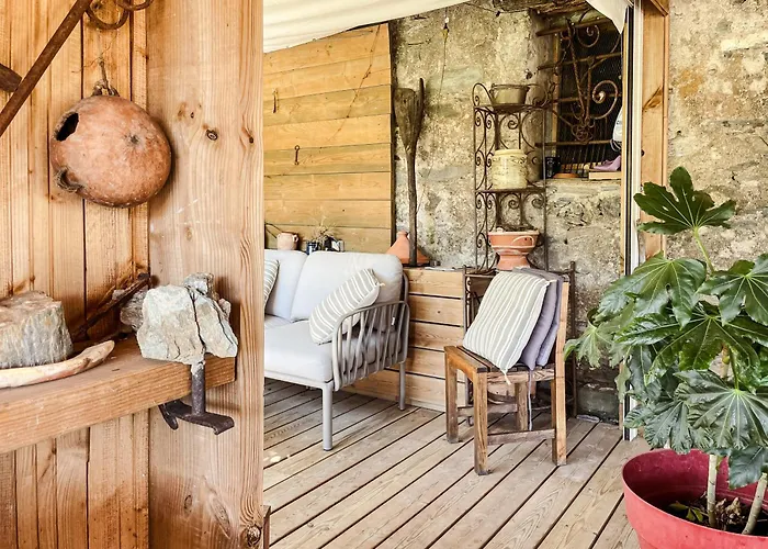 Couette-café Casa Surgente 3*