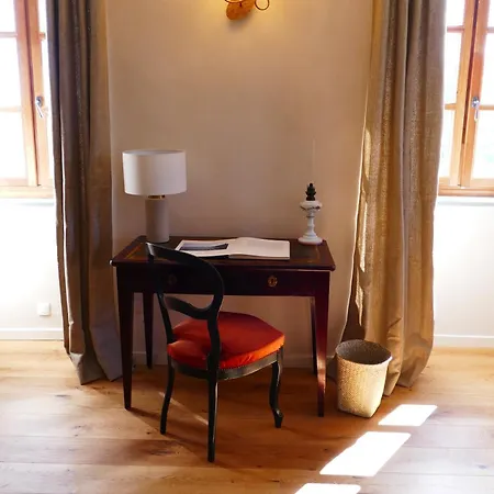 Casa Surgente
