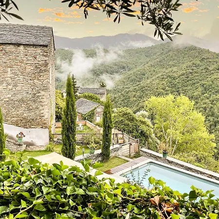 Casa Surgente Bed and Breakfast Carcheto